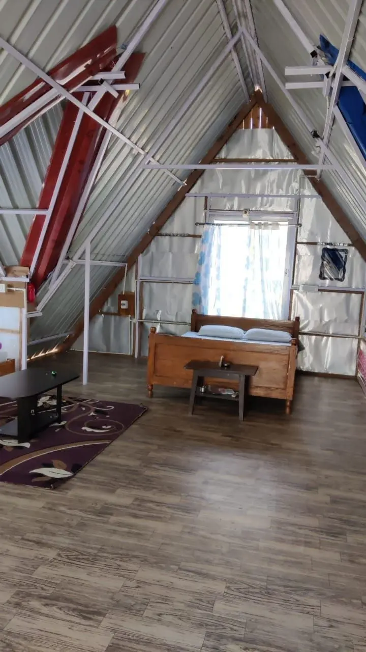 Room 6973cbc4a45b2 4 